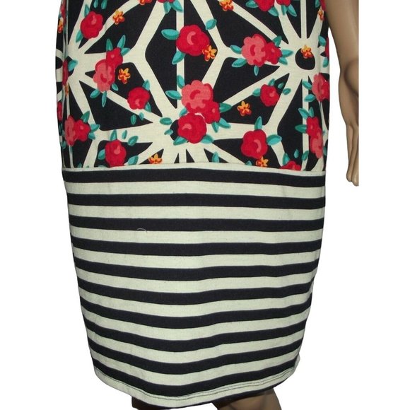 LULAROE Julia Dress Size Small Black Red Roses Dipped Julia - Picture 5 of 9